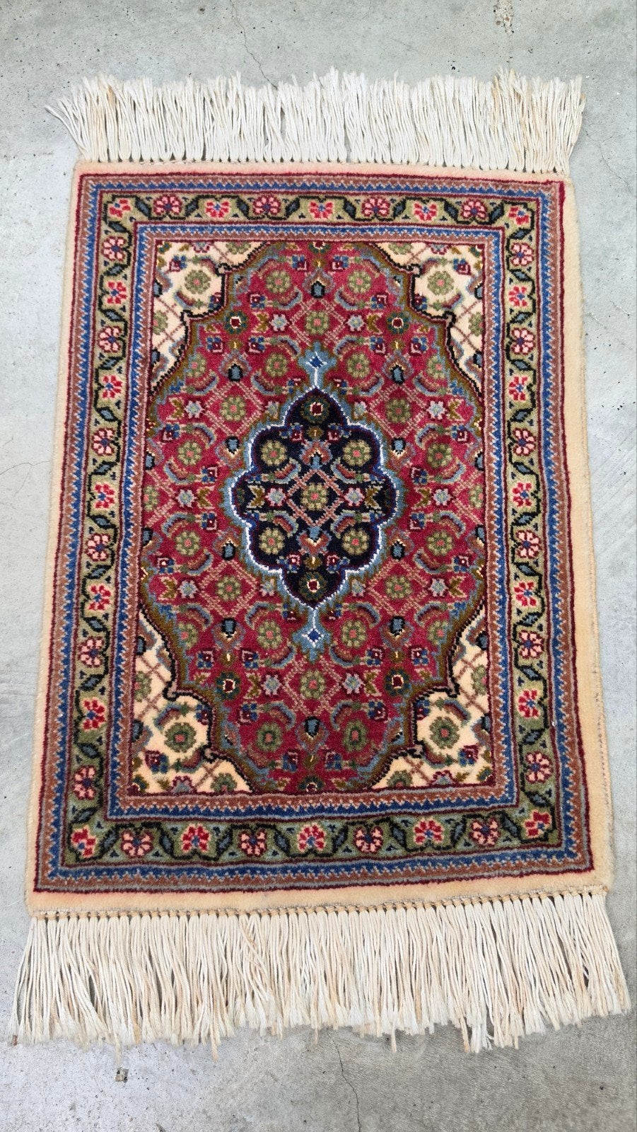 Handgeknoopt Perzisch wol Tabriz Mahi tapijt 30x50cm