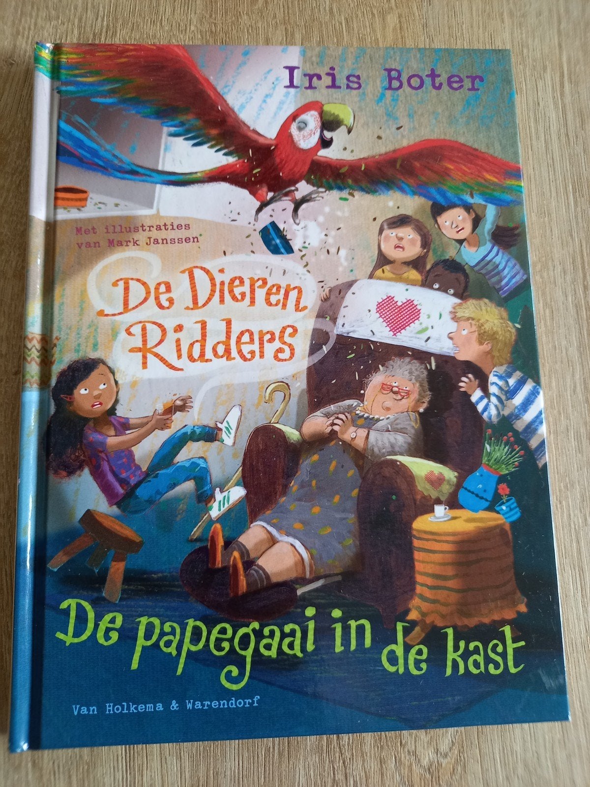De DierenRidders: De papegaai in de kast - Iris Boter, Ophalen of Verzenden, Nieuw, Iris Boter, Fictie algemeen