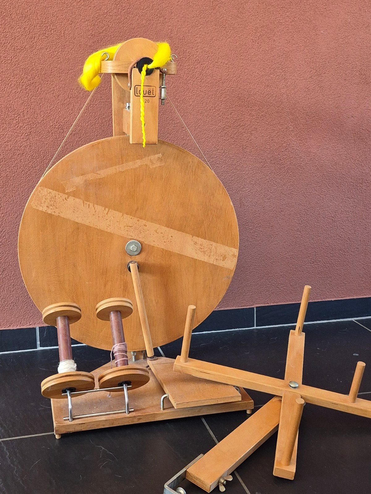 Spinnenwiel met haspel, Ophalen, Gebruikt, Spinnewiel