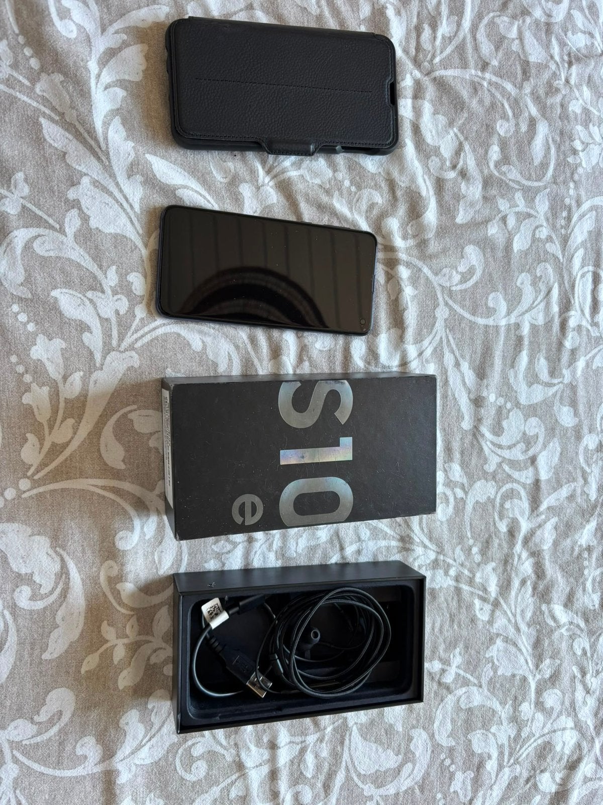 Samsung S10e met hoesje en screenprotector, Telecommunicatie, Mobiele telefoons | Samsung, Ophalen, Gebruikt, Touchscreen, Galaxy S10