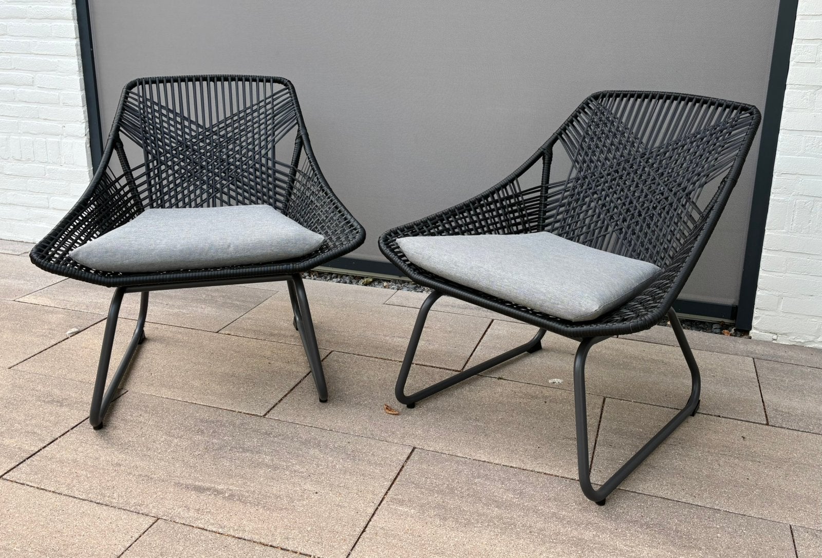 2 tuinstoelen met kussen, Ophalen, Zo goed als nieuw, Kunststof