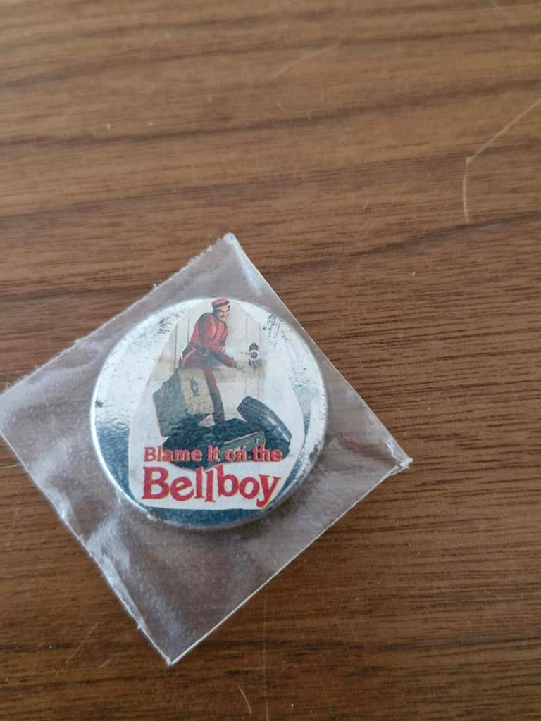 247 Button "Blame it on the Bellboy", Ophalen of Verzenden