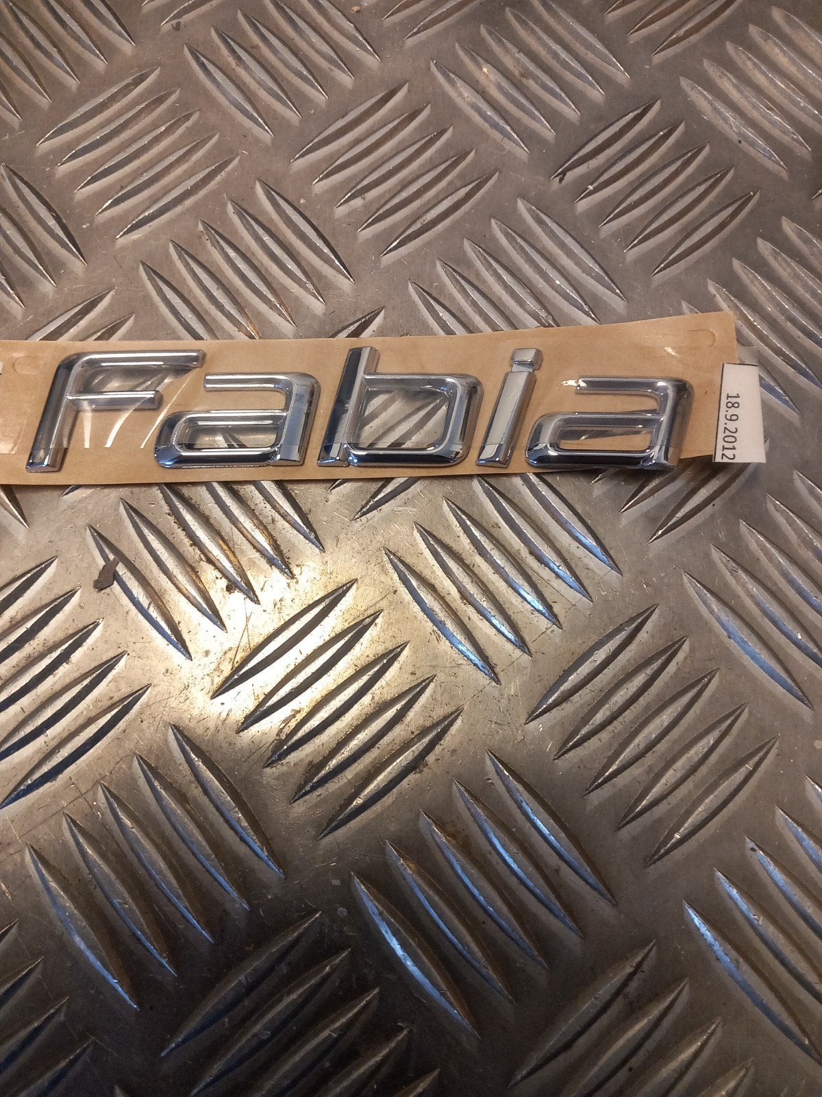 Skoda Fabia Embleem - Origineel en Nieuw, Auto diversen, Ophalen of Verzenden
