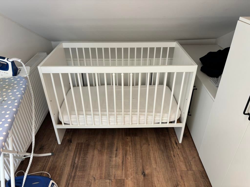 Kinderbes met matras, Ophalen, Gebruikt, Jongetje of Meisje