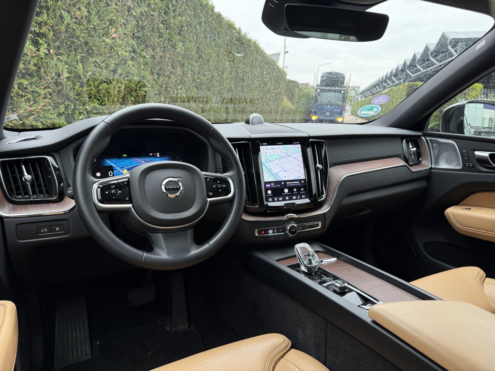 Volvo XC60 T8 Plug-in hybrid AWD Ultimate Dark | Pano dak |, Gebruikt, Euro 6, 4 cilinders, 138 €/maand