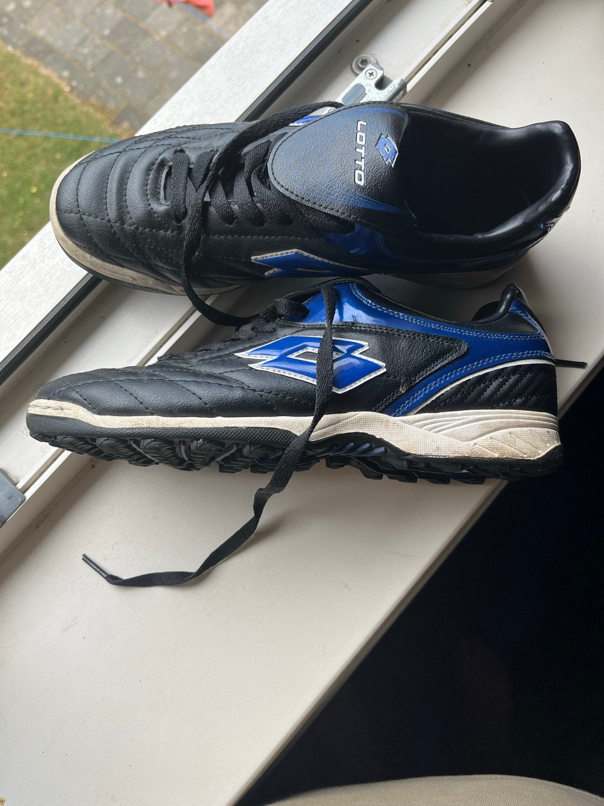Lotto voetbalschoenen - Maat 41, Ophalen, Gebruikt, Schoenen