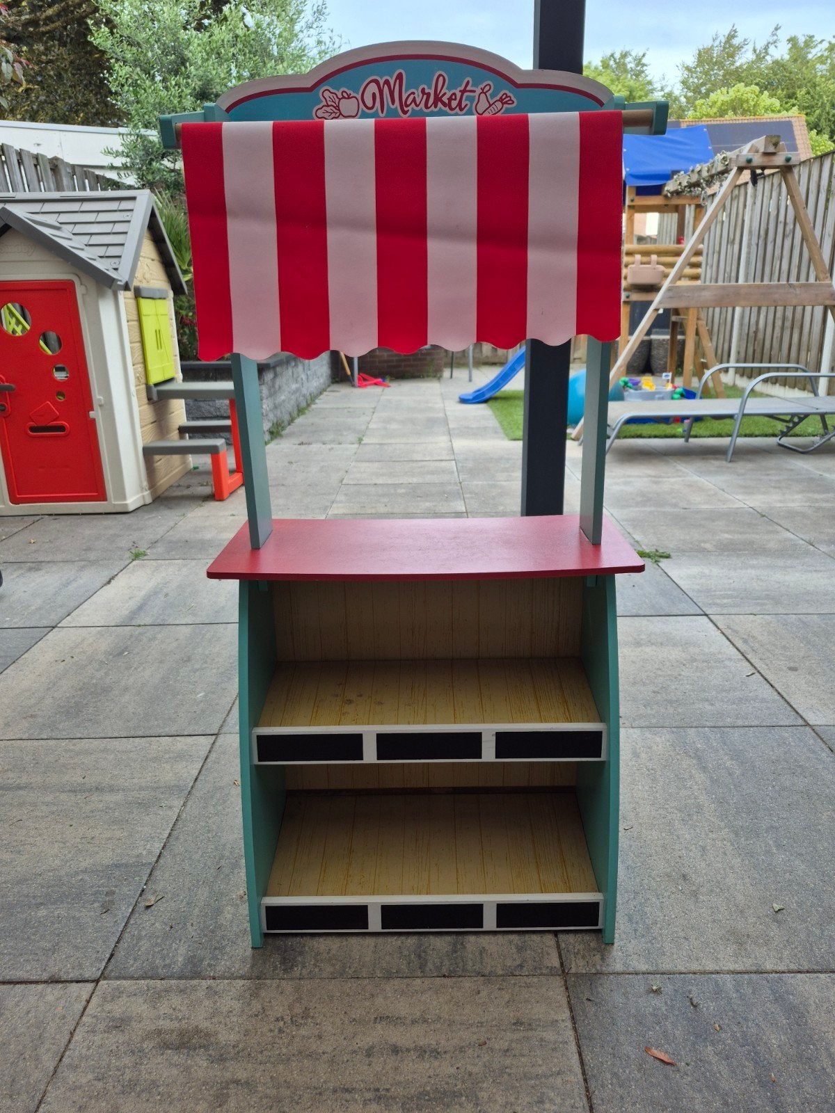 Een markt kraam / theaterkraam, Ophalen, Gebruikt