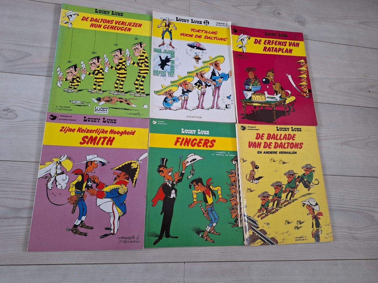 6 verschillende Lucky Luke stripboeken, Meerdere stripboeken, Ophalen of Verzenden, Gelezen