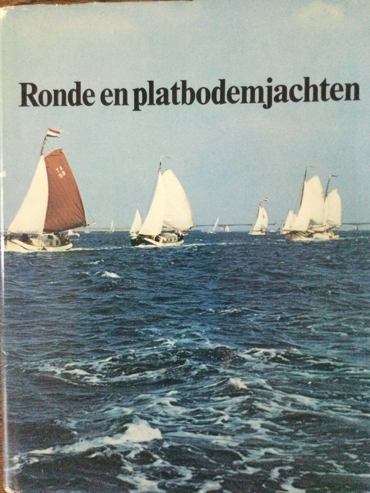 Ronde en platbodems - Redactie Huitema, Ophalen of Verzenden, Zo goed als nieuw