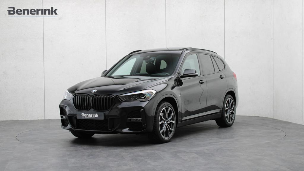 BMW X1 sDrive18i High Executive M-Sport | Head-up | Panorama, Auto's, BMW, 12 maanden, Gebruikt, Leder en Stof, Zwart