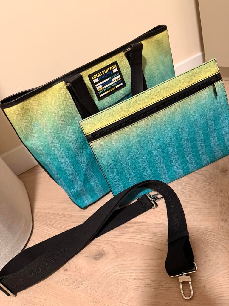 Louis Vuitton Tote Bag + Pochette, Ophalen of Verzenden, Zo goed als nieuw, Bruin, Handtas