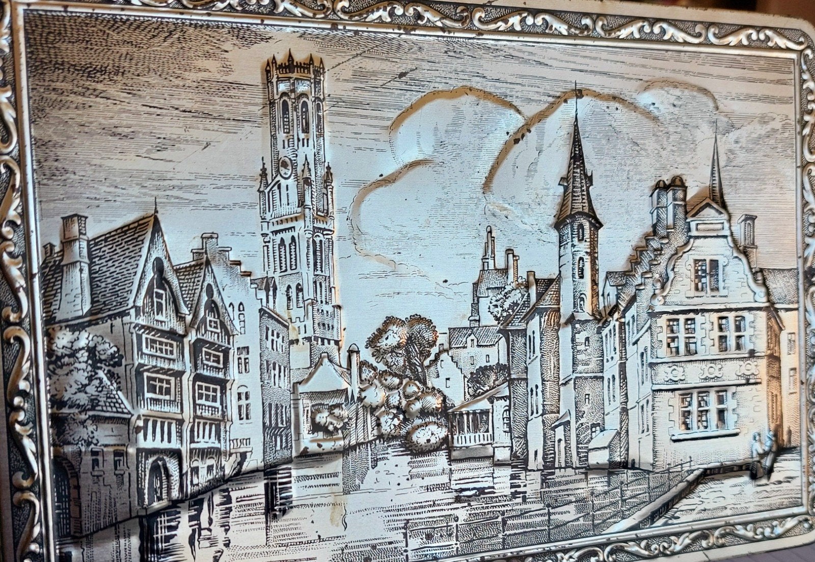 Verzamelblikken: Peter Pan (spaarpot) & Brugge, Ophalen of Verzenden, Gebruikt, Overige, Overige merken