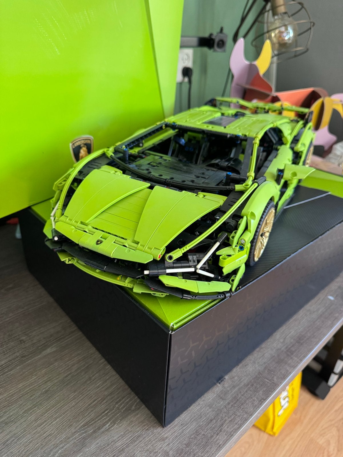 LEGO Technic Lamborghini Sián FKP 37 (42115) - Gebouwd, Ophalen, Gebruikt