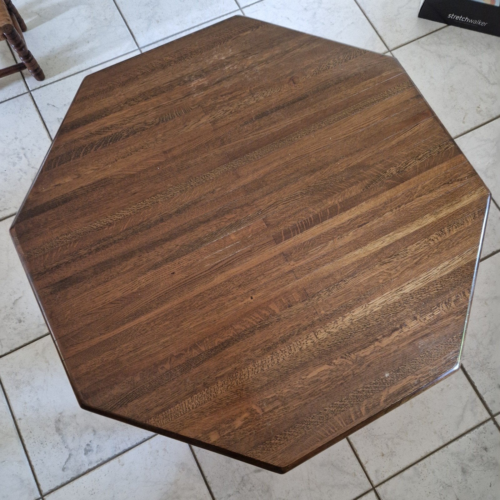 Gratis massief houten achthoekige salontafel, Ophalen