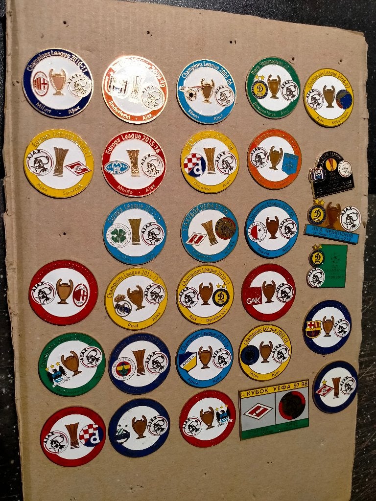 Ajax Amsterdam voetbal logo club pins Europa Uefa Cup, Ophalen of Verzenden, Gebruikt, Sport