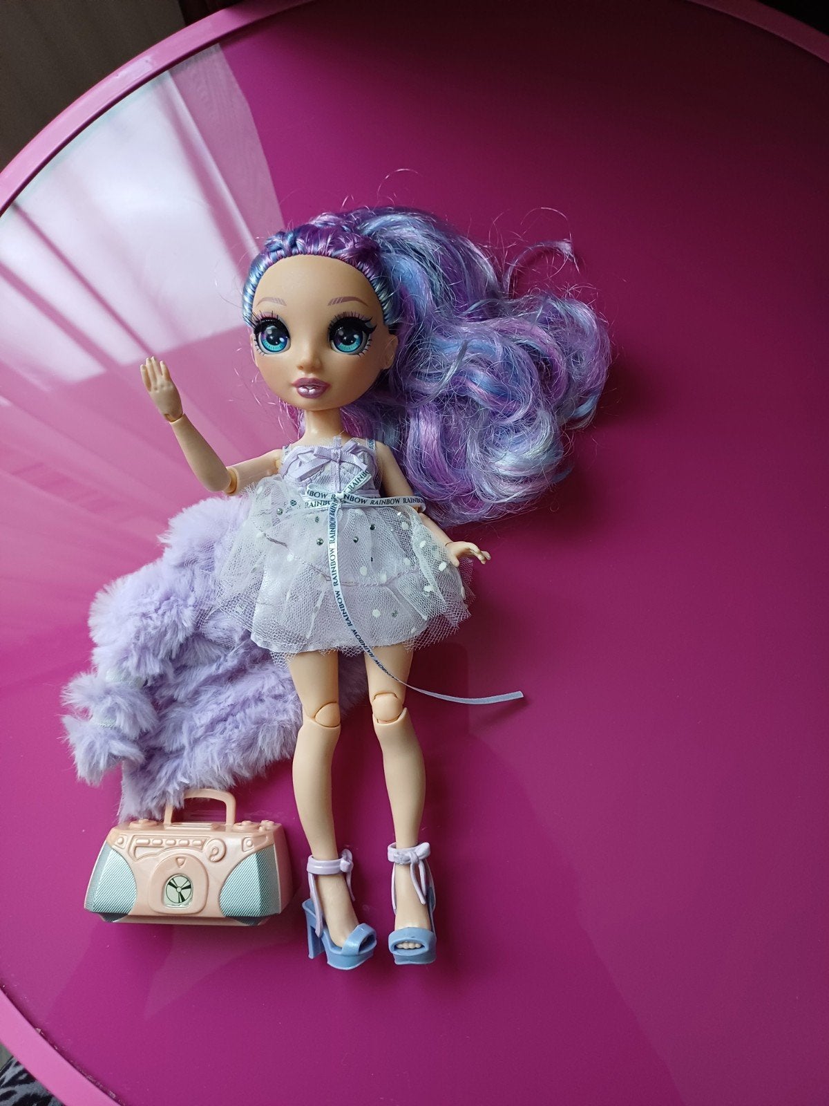 Rainbow High pop met accessoires - Violet Willow, Ophalen of Verzenden, Zo goed als nieuw, Overige typen