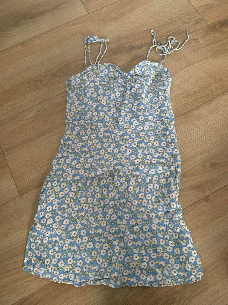 Leuk gebloemd jurkje van Mango, Ophalen of Verzenden, Zo goed als nieuw, Maat 38/40 (M), Boven de knie