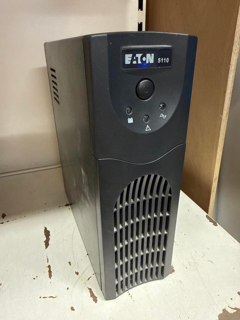 Eaton PW5110 UPS - Ononderbroken Stroomvoorziening, Computers en Software, Noodvoedingen (UPS), Gebruikt, Ophalen of Verzenden