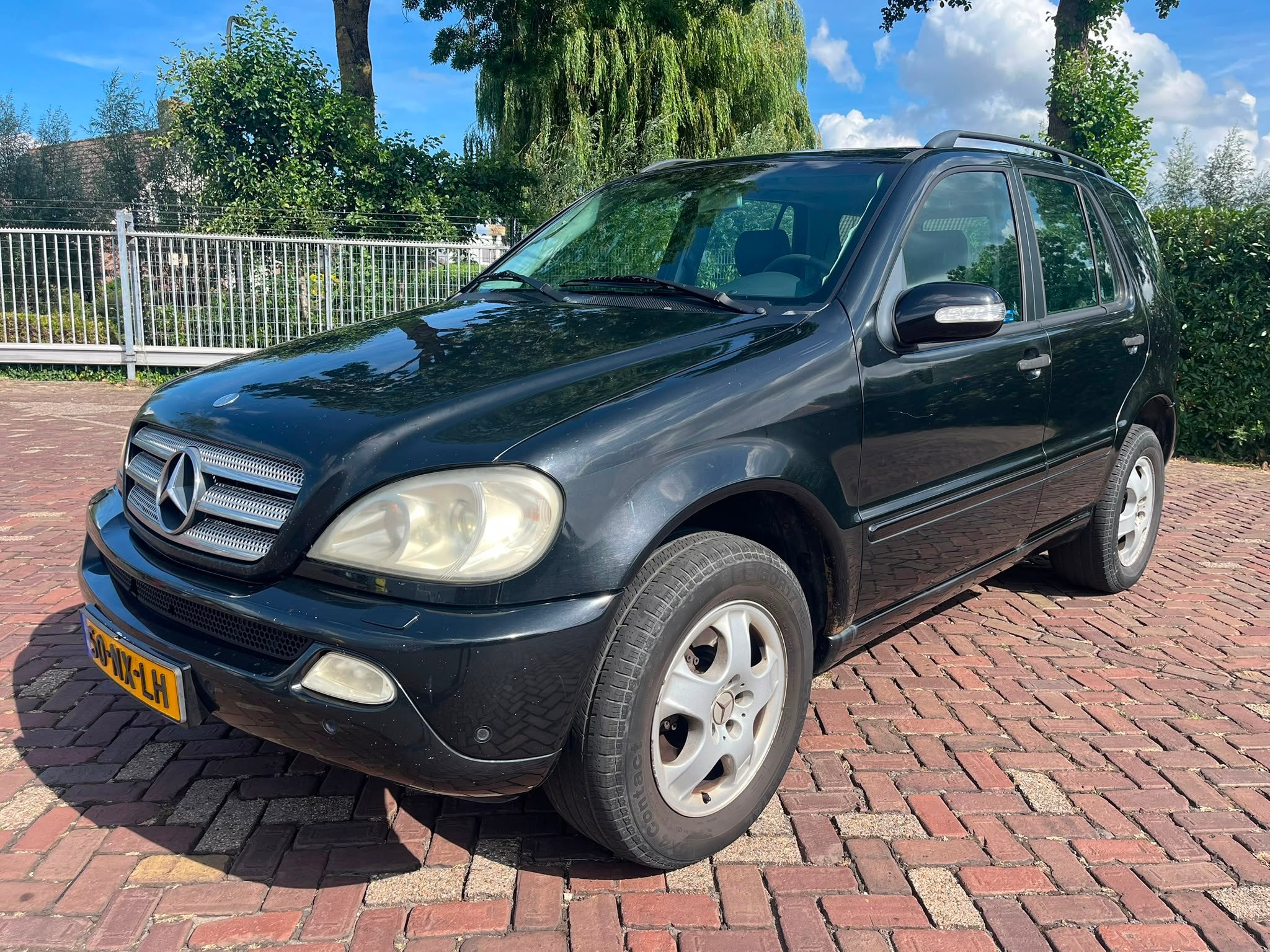 Mercedes-Benz M-Klasse ML 4-MATIC (bj 2004, automaat), Auto's, Automaat, Gebruikt, 2687 cc, 163 pk