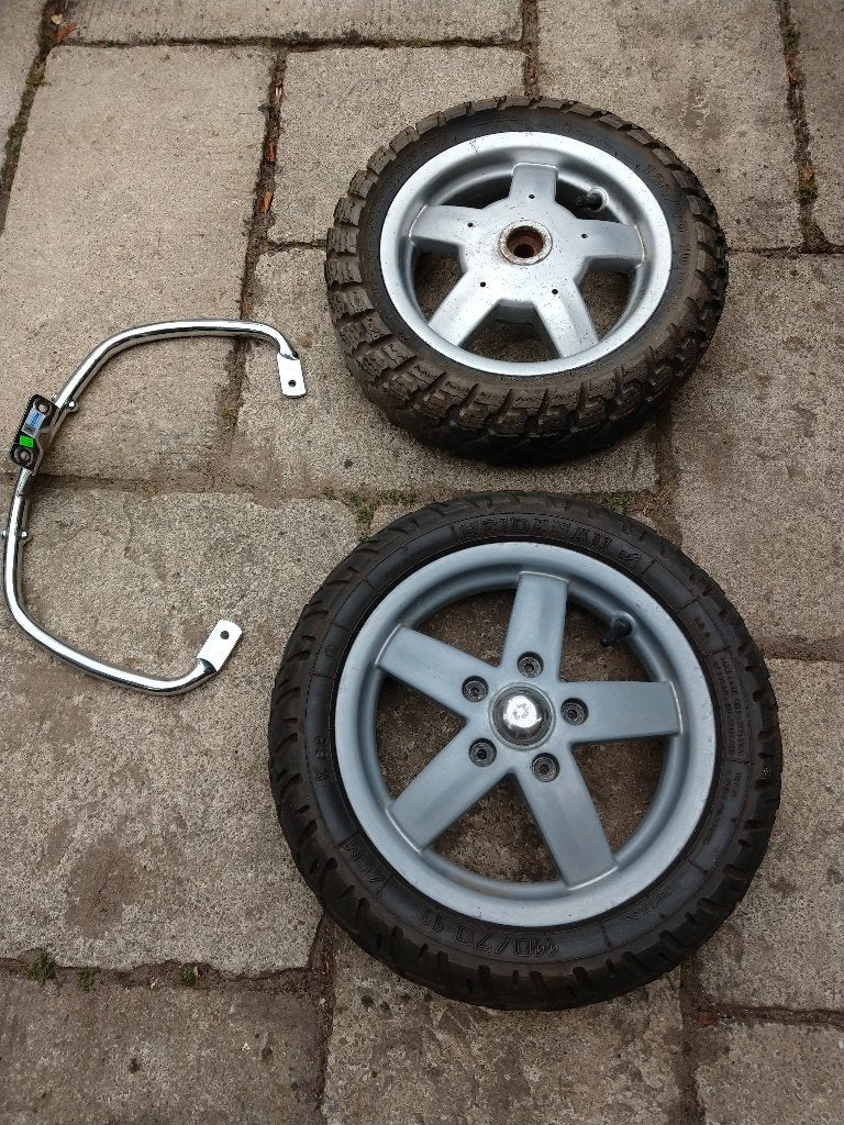 Te koop wielen chromen rek voor Vespa (LXV), Ophalen, Gebruikt, Overige typen, Vespa