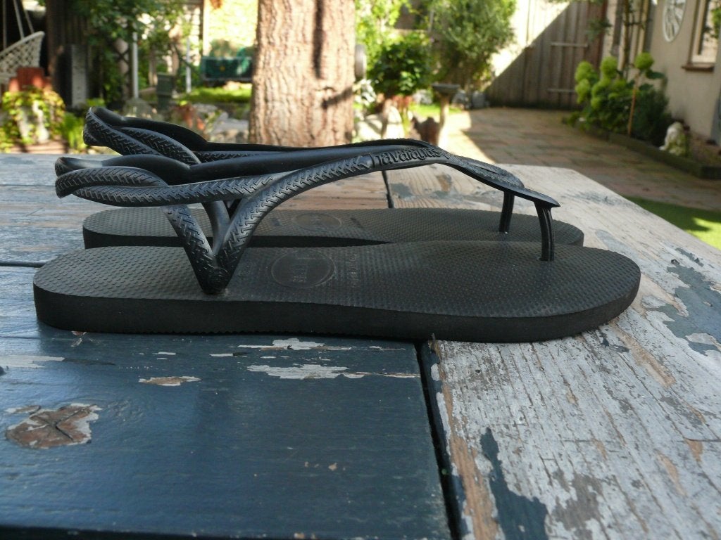 Havaianas slippers maat 38 als nieuw, Slippers, Zwart, Ophalen of Verzenden, Zo goed als nieuw