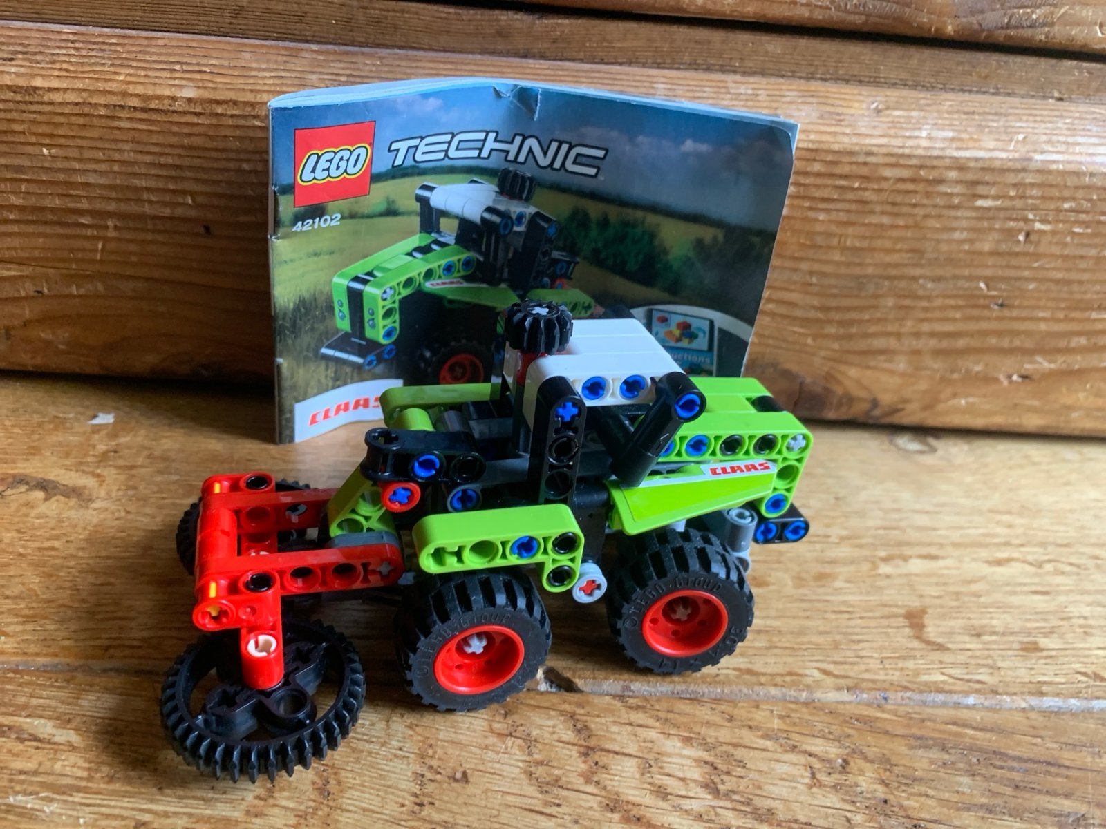 Lego Technic 42102 Claas Xerion tractor met handleiding, Ophalen of Verzenden, Zo goed als nieuw, Overige merken