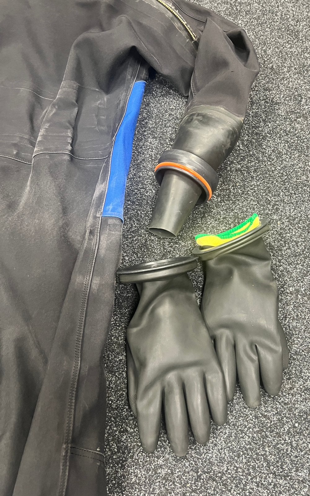Oceanic flex trilaminaat droogpak + onderpak+handschoen, Ophalen of Verzenden, Gebruikt, Duikpak
