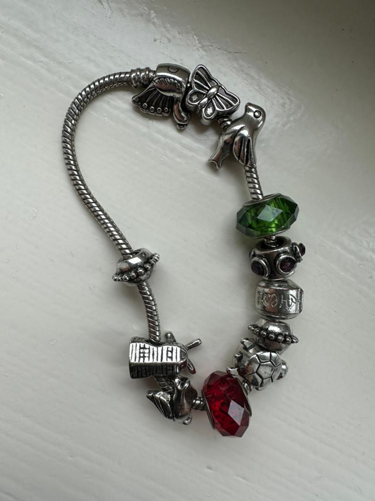 Armband met bedels, Overige merken, Overige materialen, Gebruikt, Ophalen of Verzenden