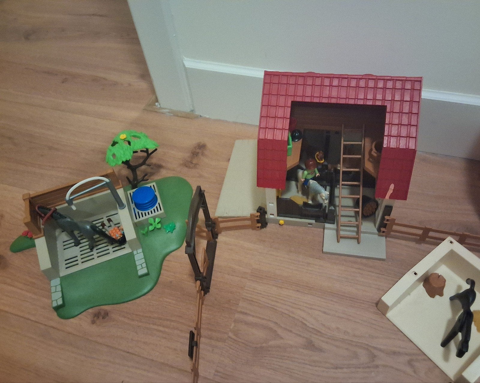 Playmobil country pony ranch paardenstal, Ophalen, Gebouw, Complete set, Zo goed als nieuw