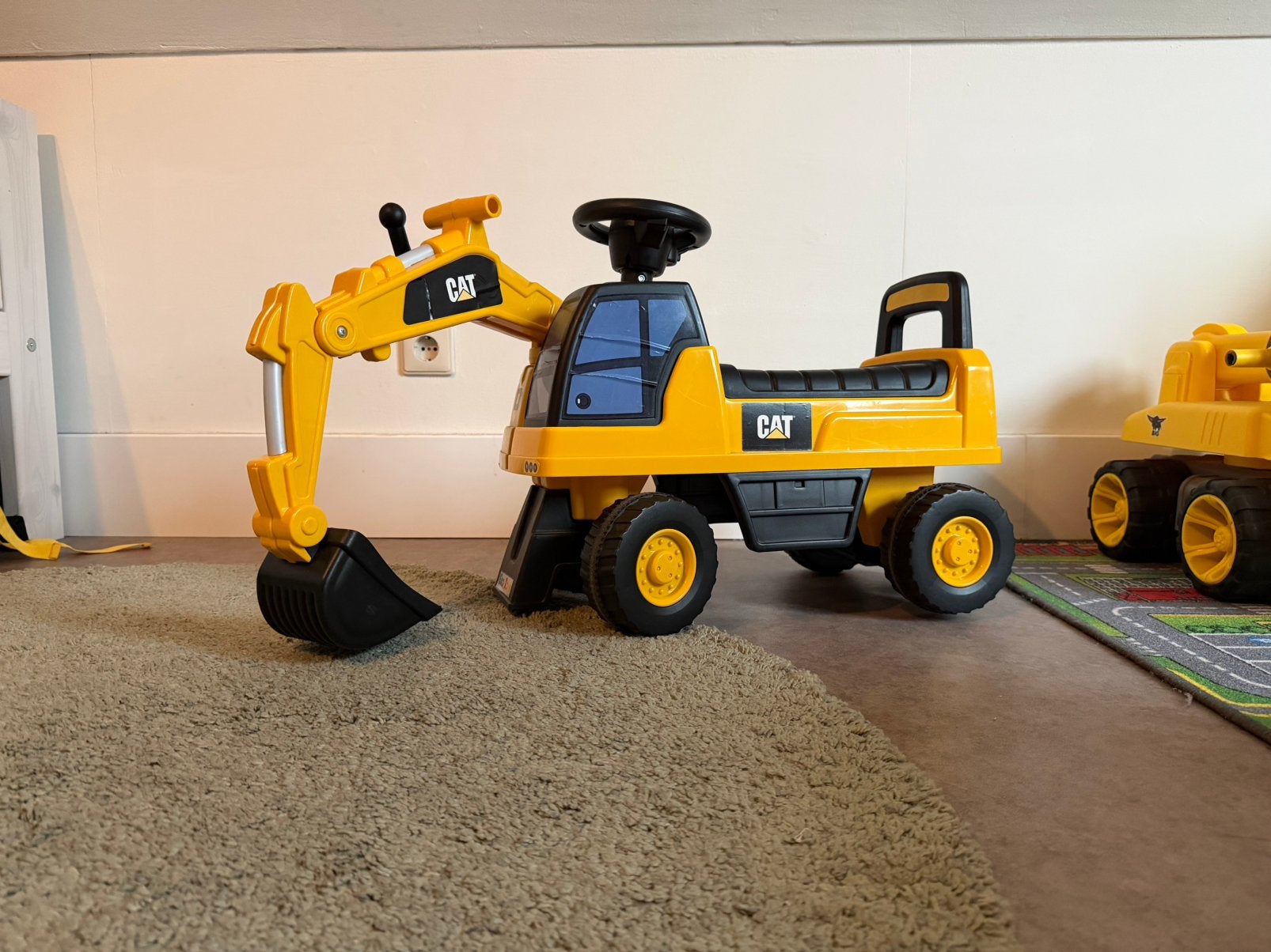 Graafmachine waarop kinderen kunnen rijden, Ophalen, Zo goed als nieuw, Overige merken