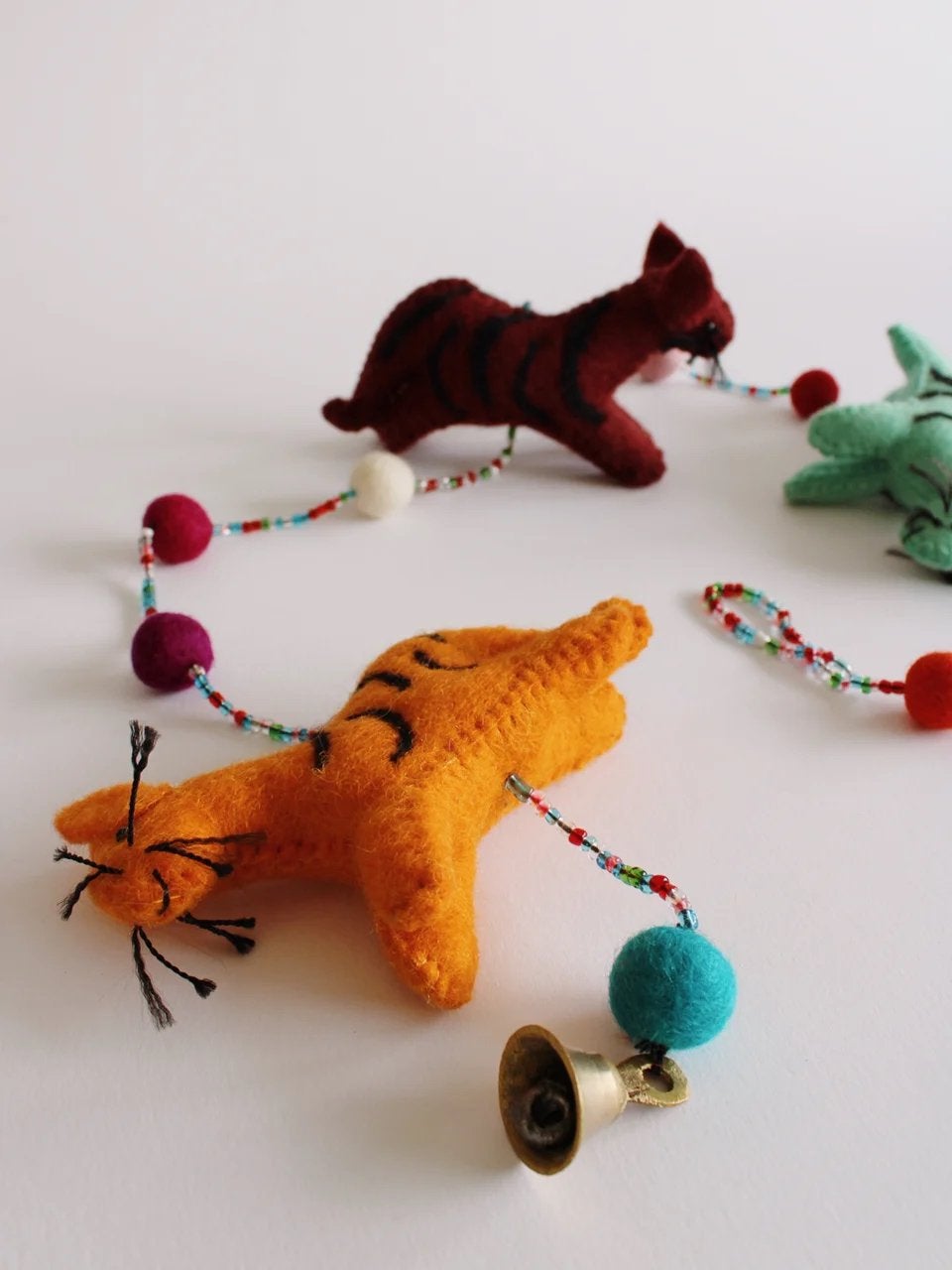 VILTEN HANGER MET KRALEN | TIJGER (NIEUW), Wolvilt, -, Figuurtje(s), -