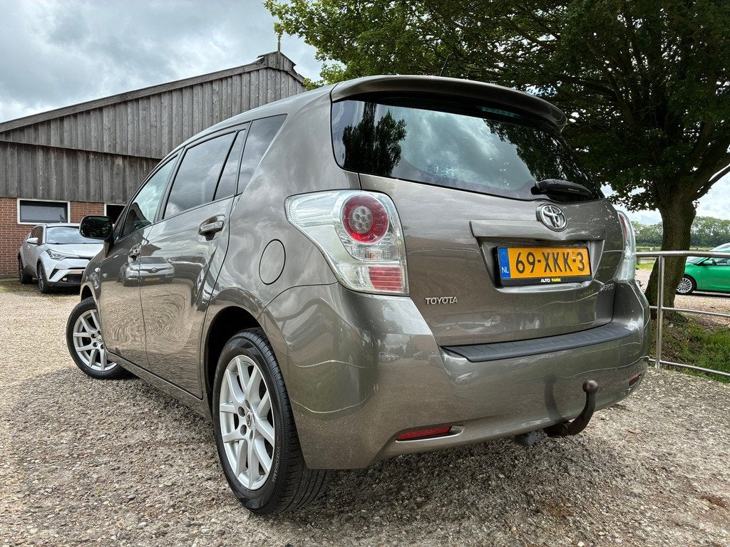 Toyota Verso 1.8 VVT-i Business Titanium | Panodak + Navi +, Auto's, Toyota, Voorwielaandrijving, Euro 5, Gebruikt, Zwart