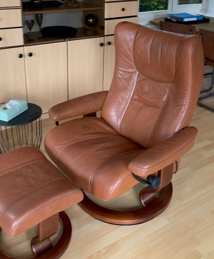 Gratis fauteuil met voetenbank, Ophalen, Gebruikt