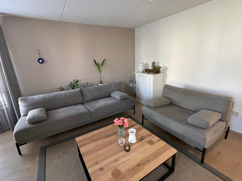 Vtwonen bank en loveseat model Sleeve, Huis en Inrichting, Ophalen, Zo goed als nieuw