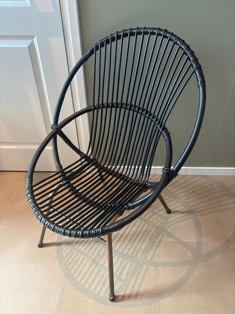 Rotan stoel zwart met gouden poten, Ophalen, Gebruikt, Zwart, Riet of Rotan
