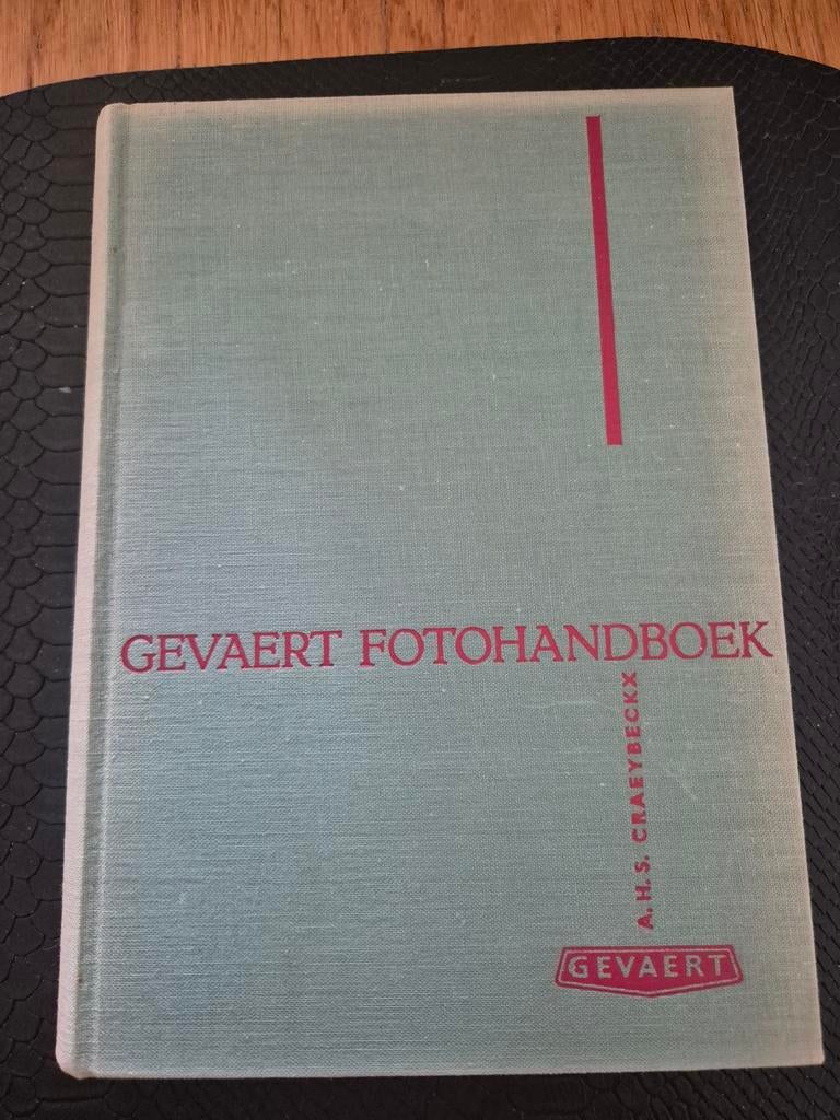 Gevaert fotohandboek, Ophalen of Verzenden, Gelezen, Overige onderwerpen