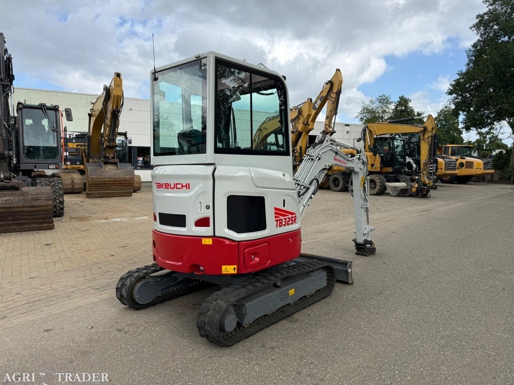 Takeuchi TB325 TB325, Niet opgegeven, -, Niet opgegeven, Graafmachine