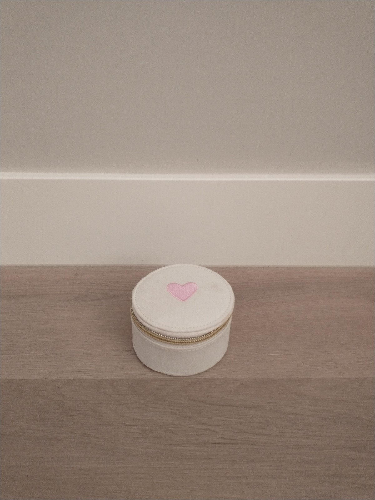 Hema beige sieradendoosje met hartje, Ophalen of Verzenden, Zo goed als nieuw
