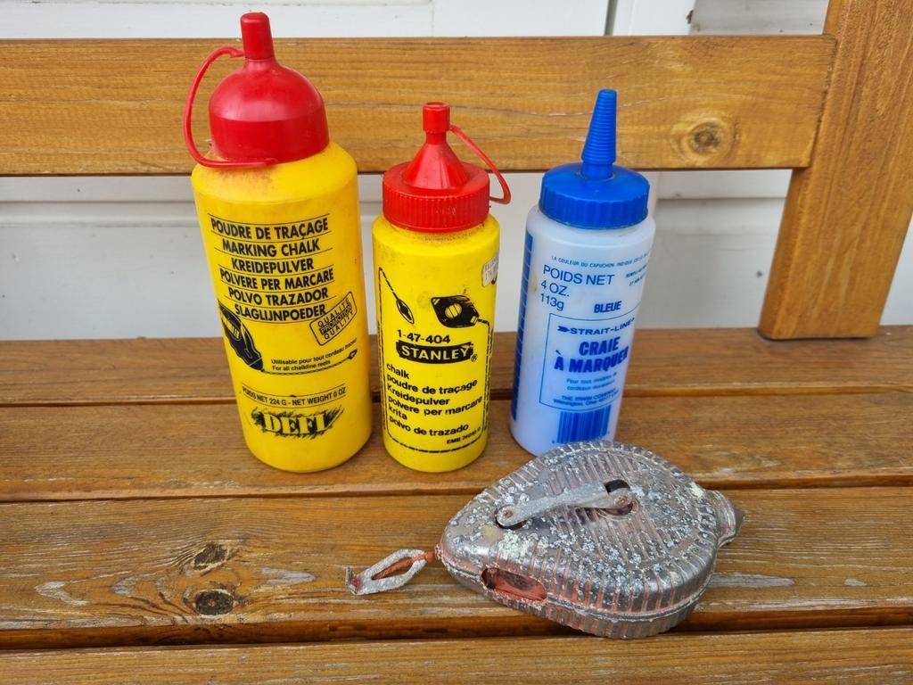Smetkoord met bussen krijtpoeder rood en blauw, Ophalen of Verzenden, Gebruikt