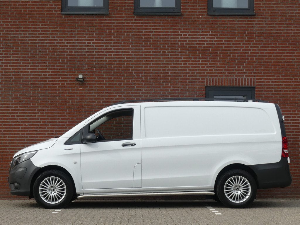 Mercedes-Benz eVito eVito Lang 66 kWh Airco/Camera/Snelladen, Gebruikt, Stoelverwarming, 2255 kg, 116 pk