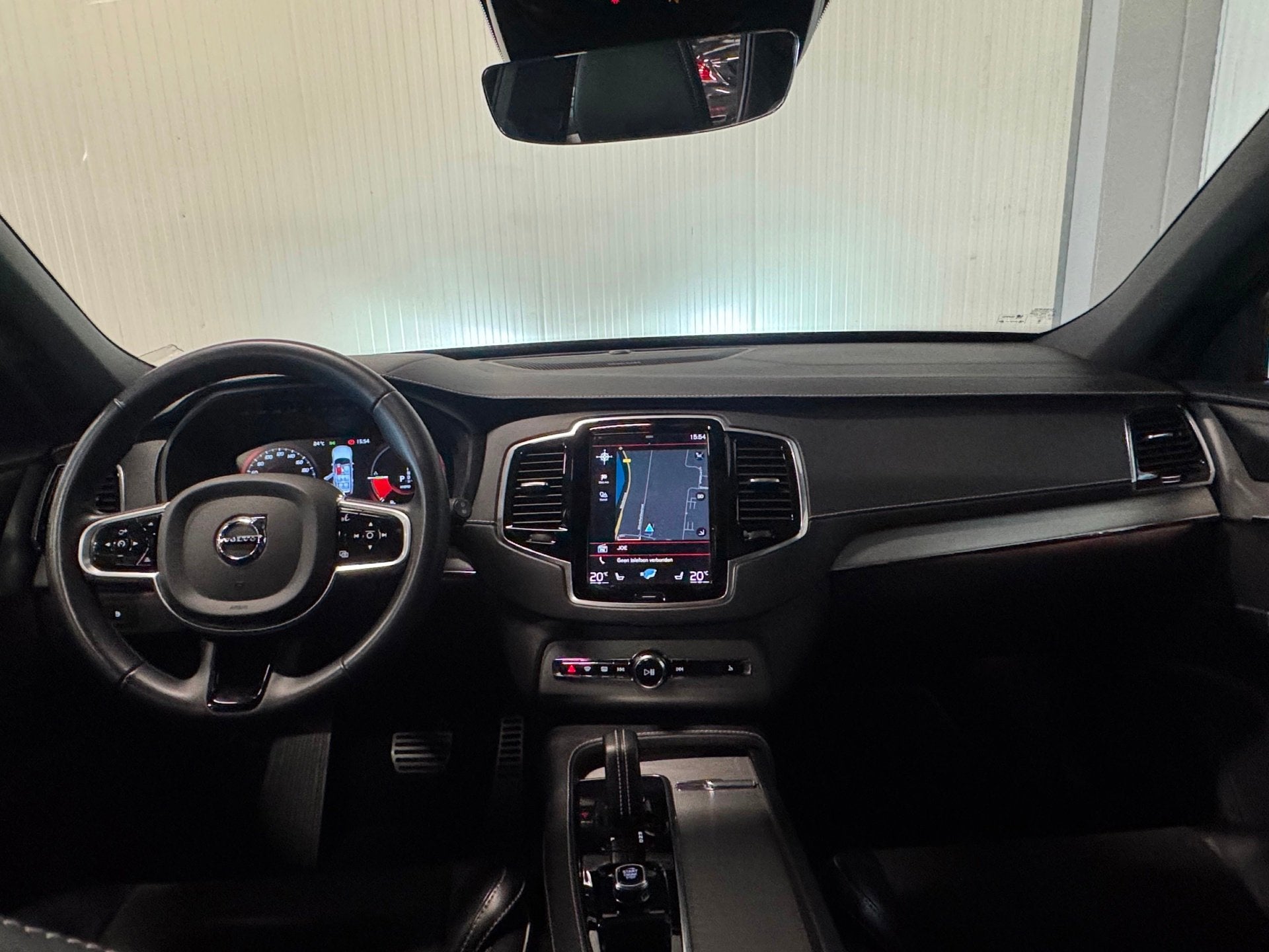 Volvo XC90 2.0 T8 Recharge AWD Core Bright | BLACK DESIGN |, Dealer onderhouden, 4 cilinders, 1969 cc, 7 stoelen