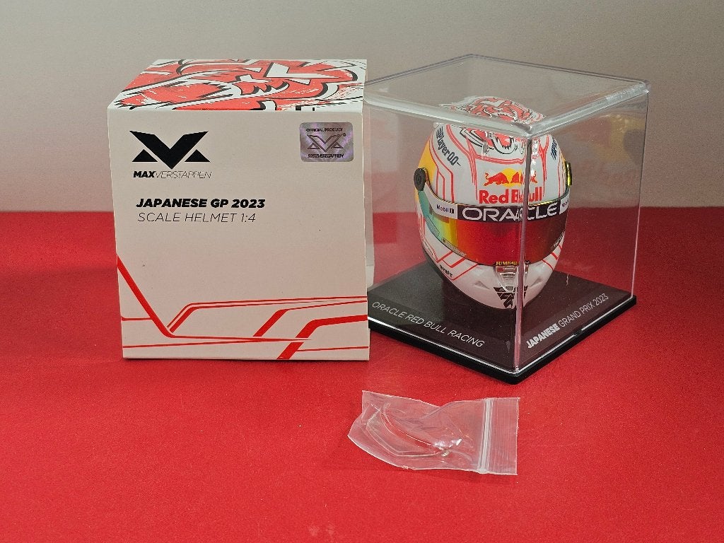 SALE-TOPPER: Helm 1:4, Max Verstappen # 1, GP Japan 2023., Ophalen of Verzenden, Nieuw, Formule 1