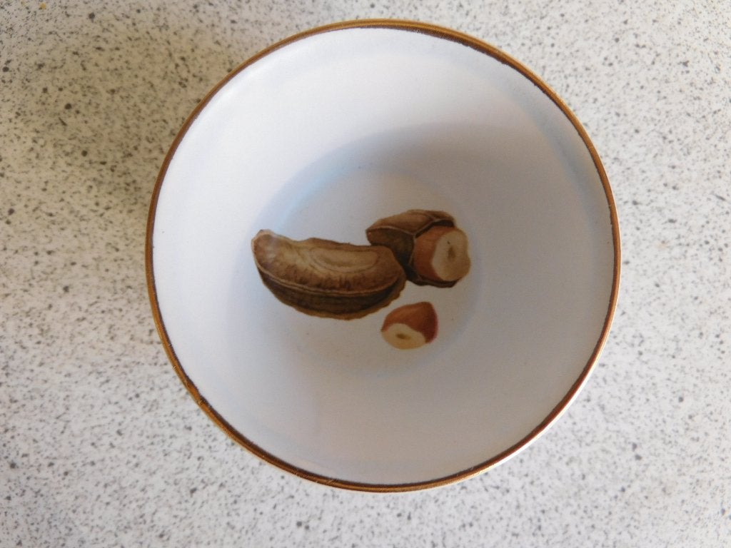 Schaal 8 cm. Noten Cashewnoot Flora Keramiek Gouda Holland, Antiek en Kunst, Ophalen of Verzenden