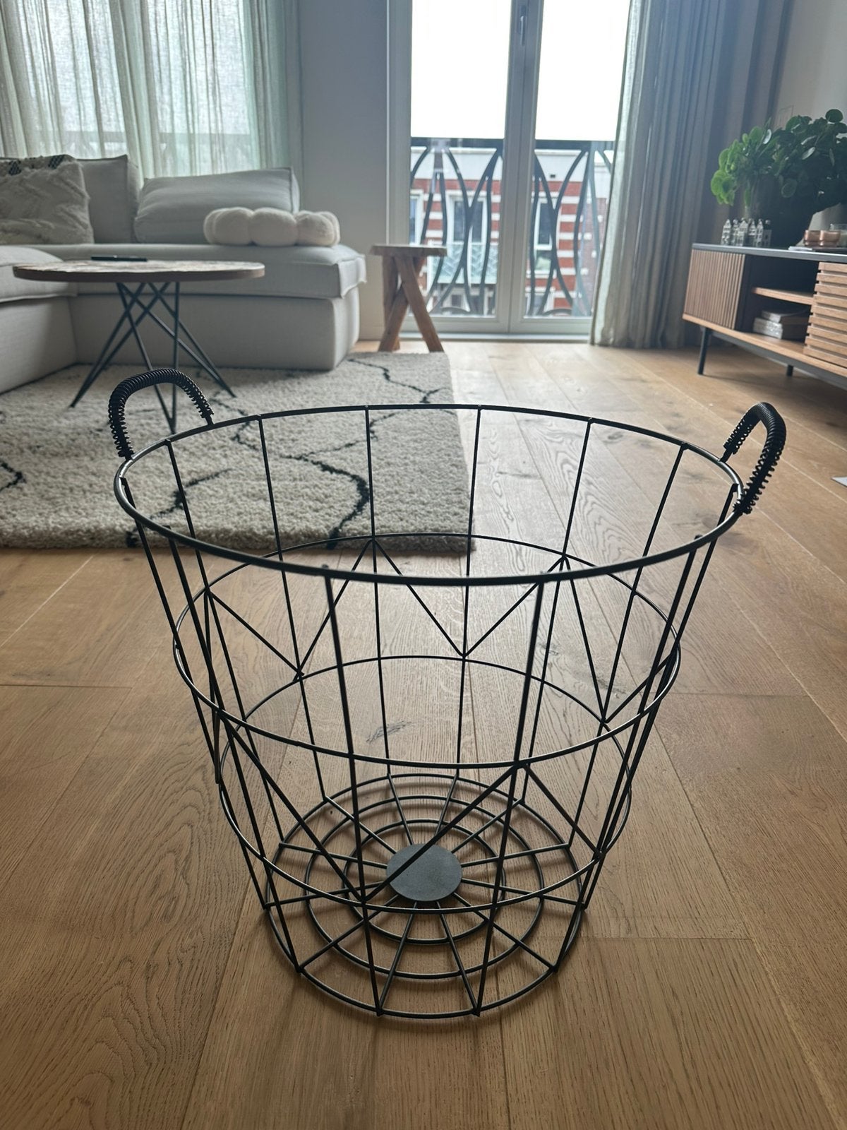 Metalen opbergmand / houtmand – zwart, Ophalen, Zo goed als nieuw, Rond, Metaal