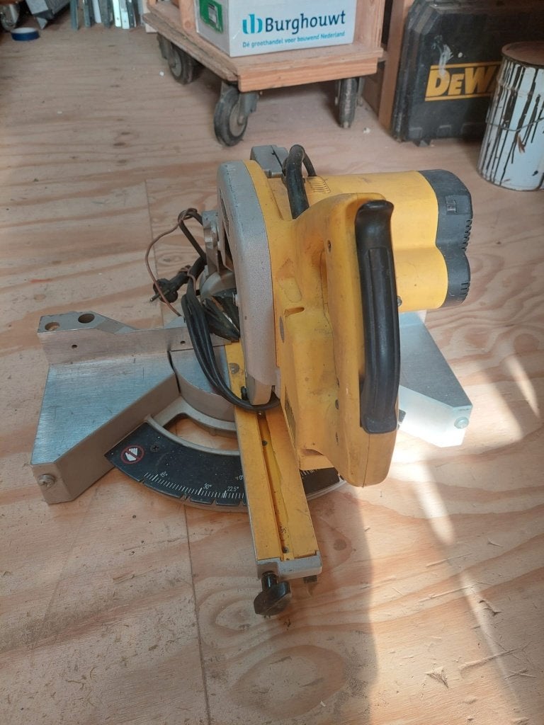 Zeer nette en goed werkende DeWalt DW701, Ophalen, Gebruikt, Zaag, DeWalt