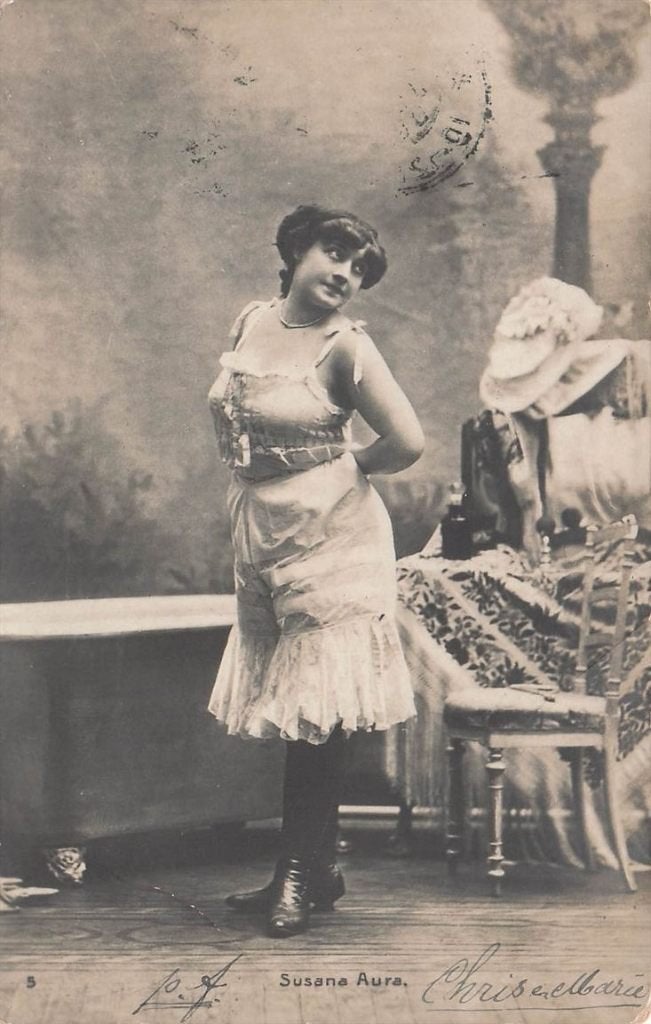 702-310-013 Susana Aura, Verzenden, Voor 1920, Sterren en Beroemdheden