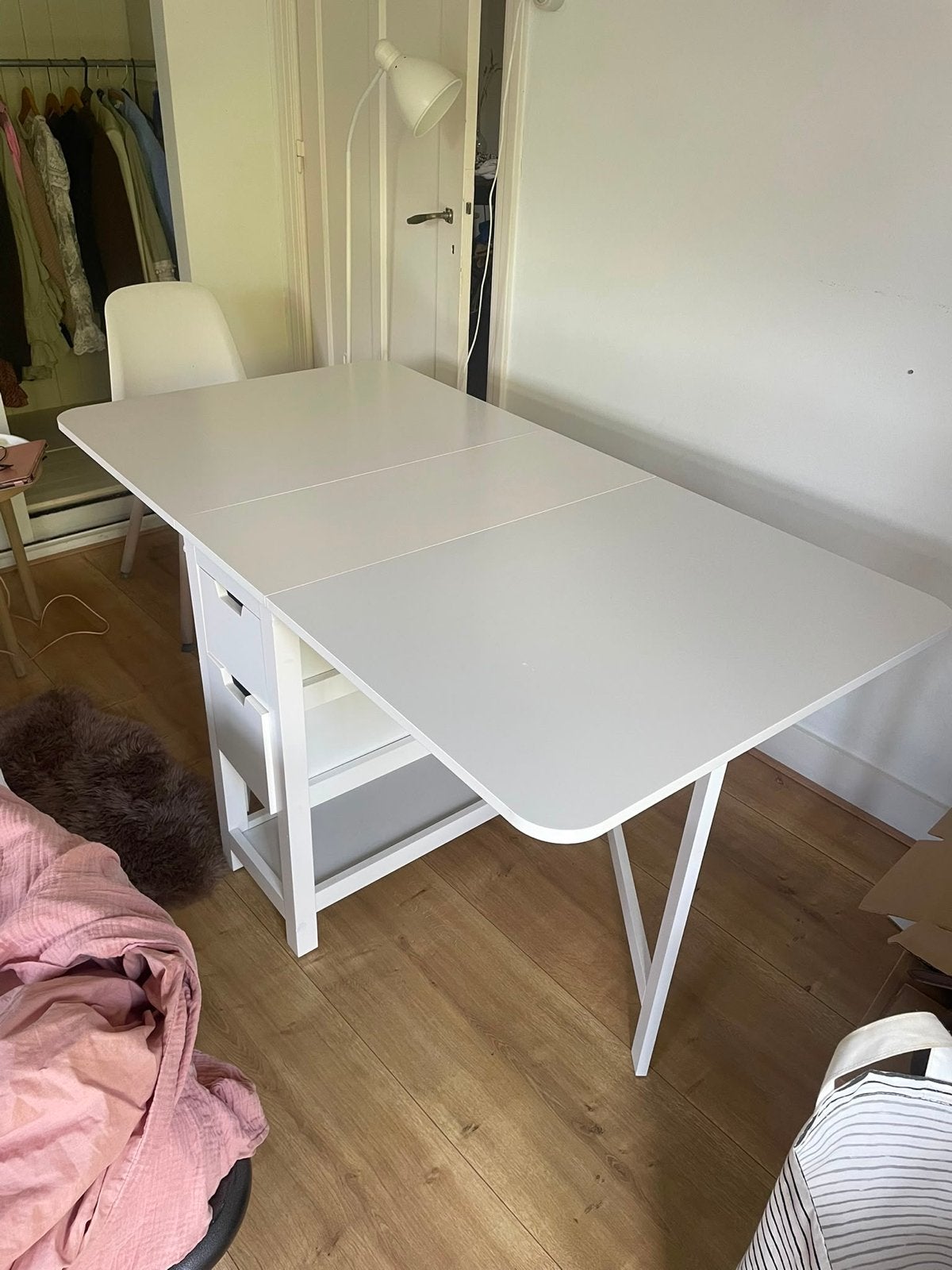 TEAB Witte opklapbare eettafel met lades, Huis en Inrichting, Tafels | Eettafels, Ophalen, 100 tot 150 cm, 50 tot 100 cm, Zo goed als nieuw