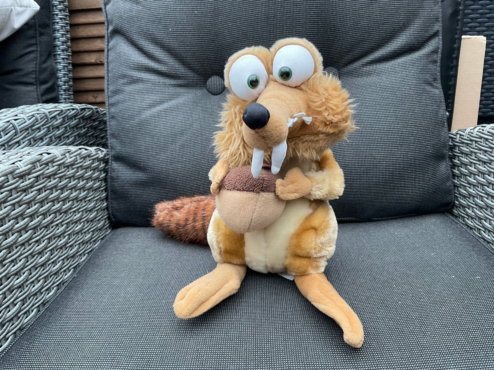 Nieuwe zgan Disney Scratch knuffel Ice Age 2, Ophalen, Overige figuren, Nieuw, Beeldje of Figuurtje