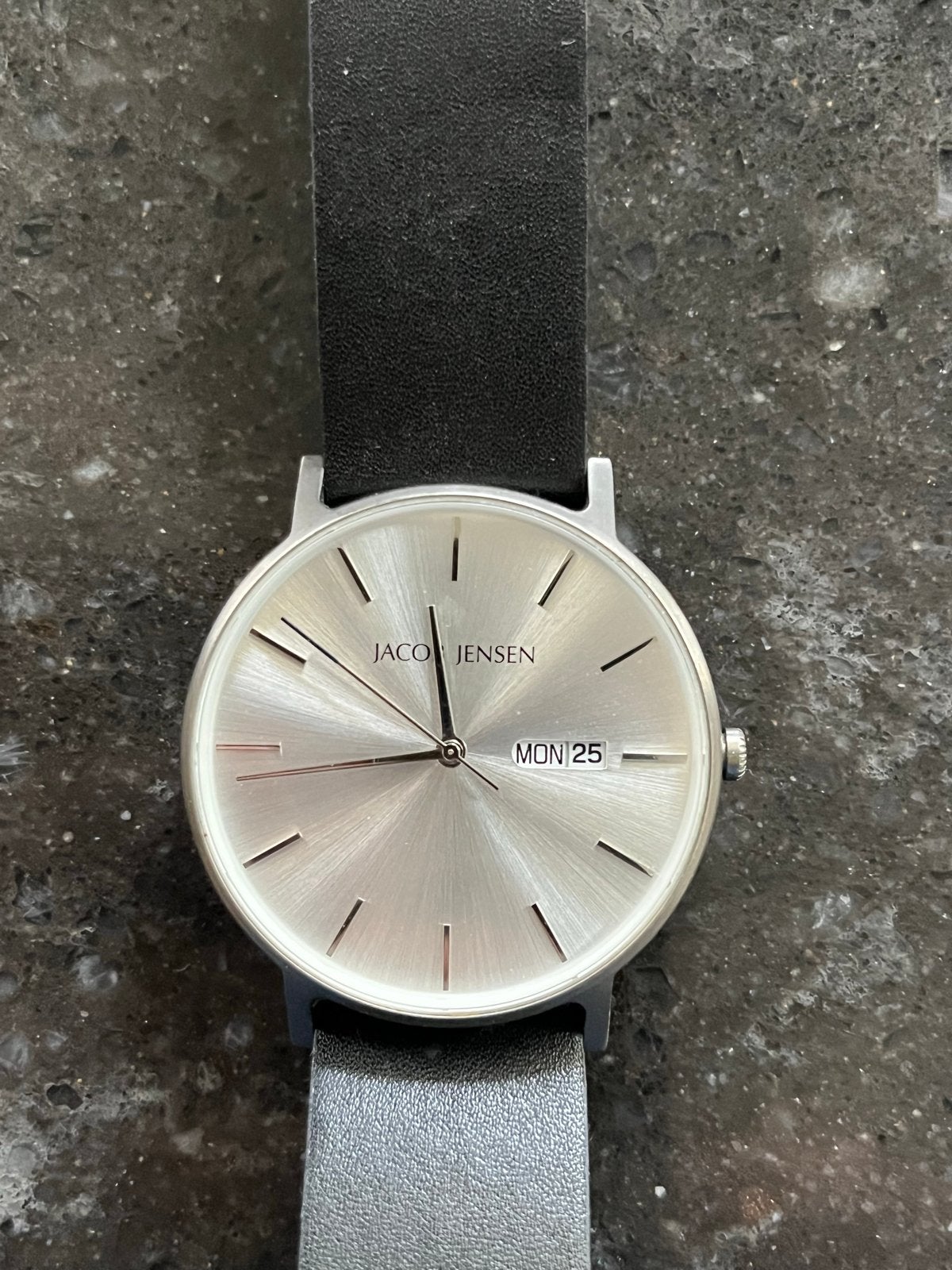 Jacob Jensen horloge - Stijlvol en tijdloos design, Sieraden, Tassen en Uiterlijk, Horloges | Heren, Overige merken, Staal, Polshorloge
