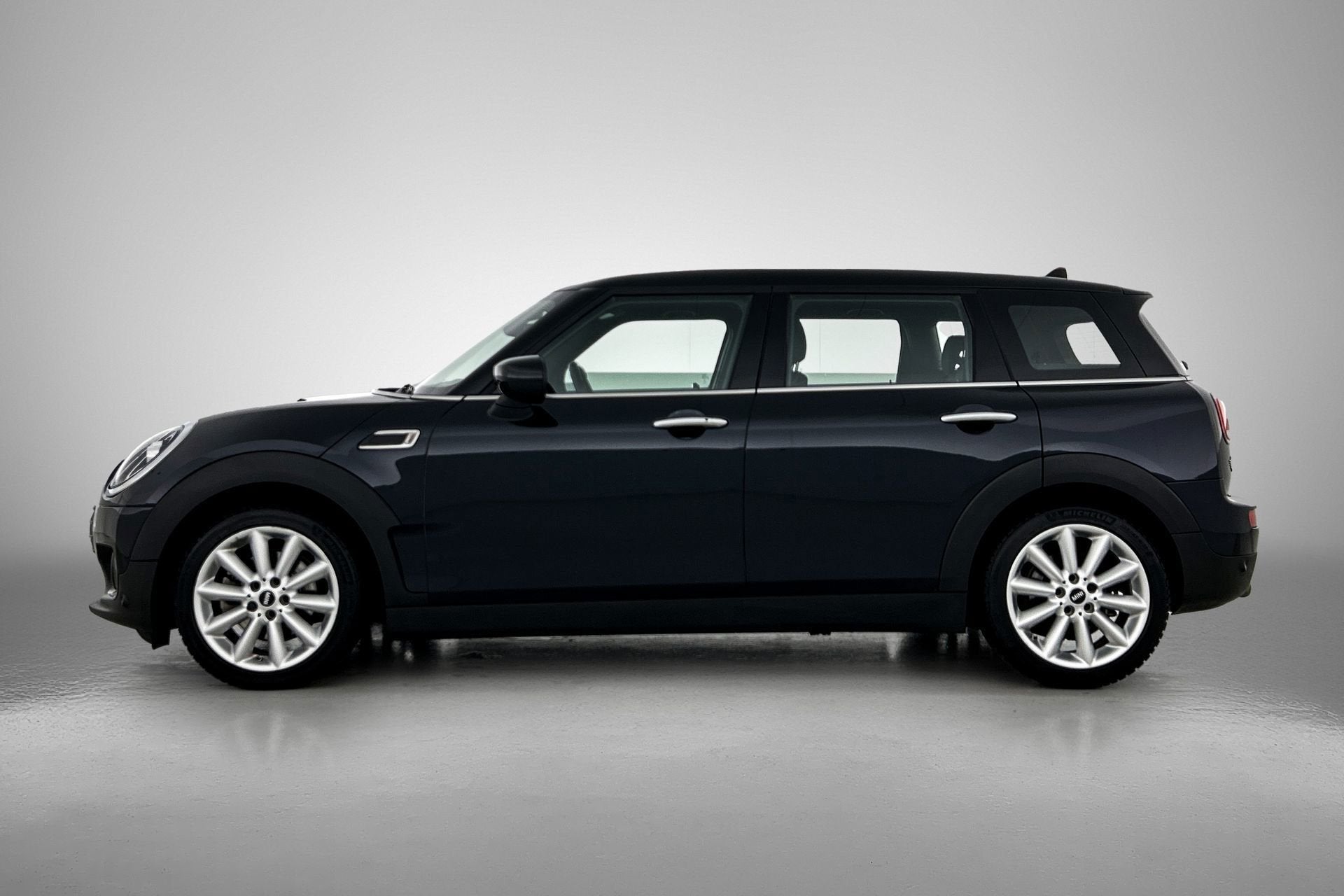 Mini Mini Clubman 1.5 Cooper Business Edition (NAVIGATIE, CL, Auto's, Mini, Voorwielaandrijving, Gebruikt, Bluetooth, Blauw
